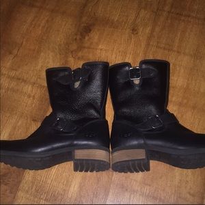 Black Ugg boots!